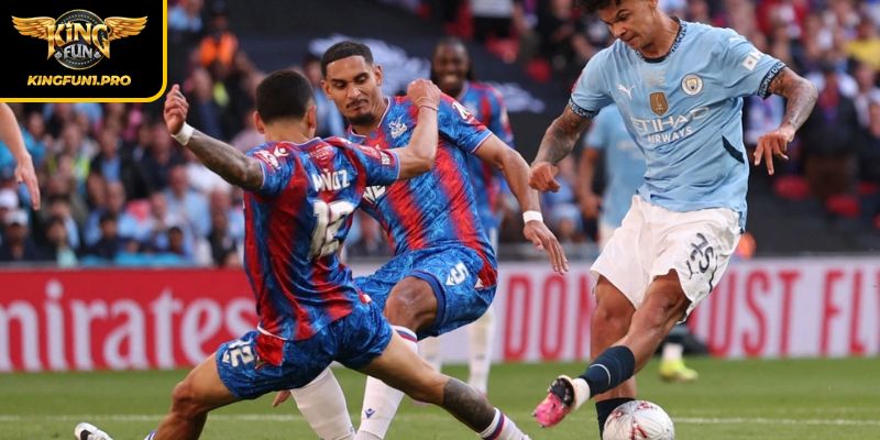 Chiếc Áo Mới, Tinh Thần Mới: Crystal Palace Ra Mắt Mẫu Áo Đấu Có Logo NET88 4 Người hâm mộ nói gì về bộ áo đấu mới có logo NET88?